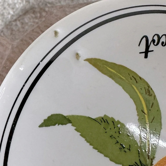 Vintage MCM Apricot 12oz Ceramic Canister Jar  Container - Picture 9 of 12